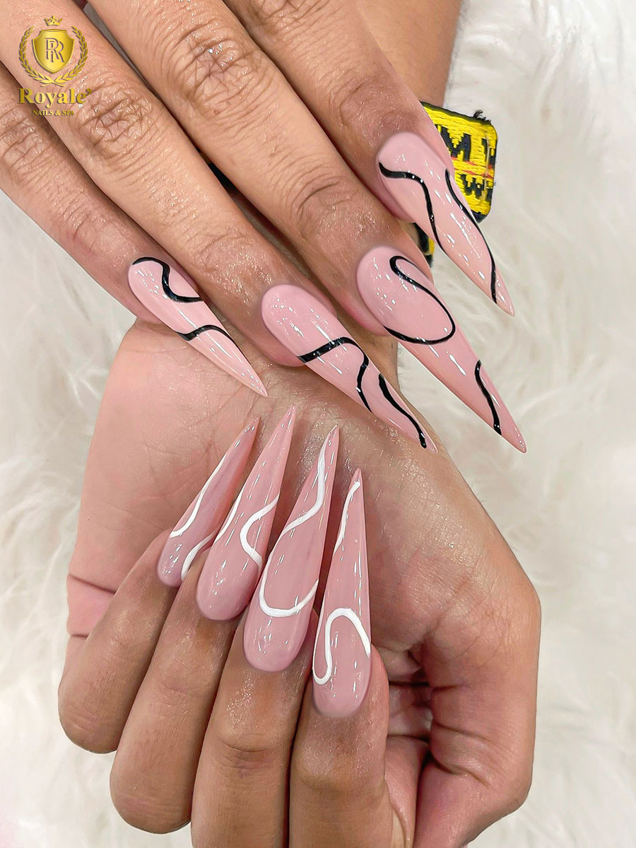 Royale' Nails Spa