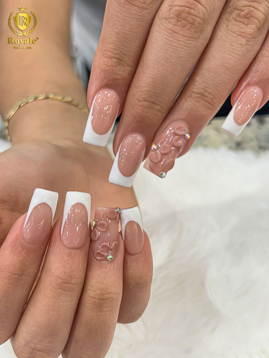 Royale' Nails Spa
