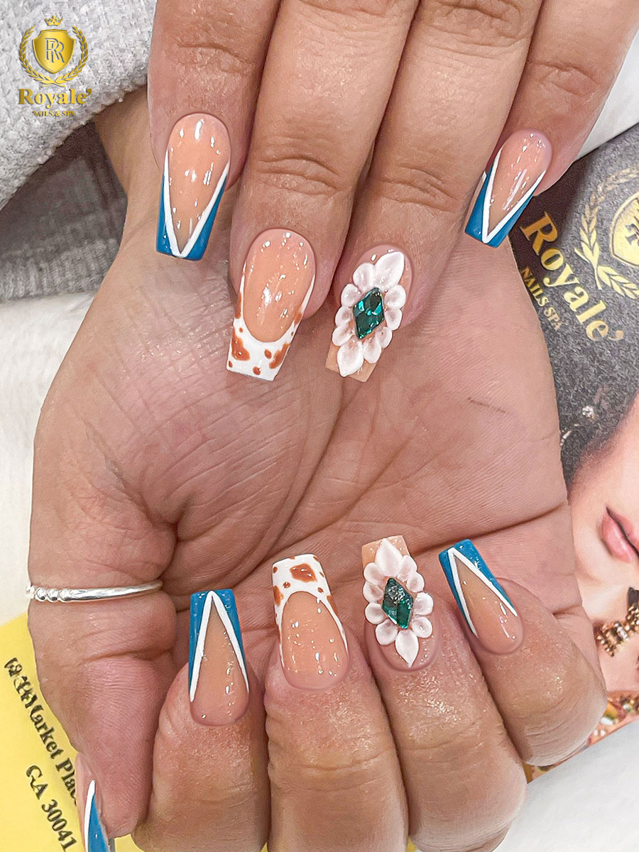 Royale' Nails Spa